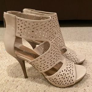 Nude Heels!